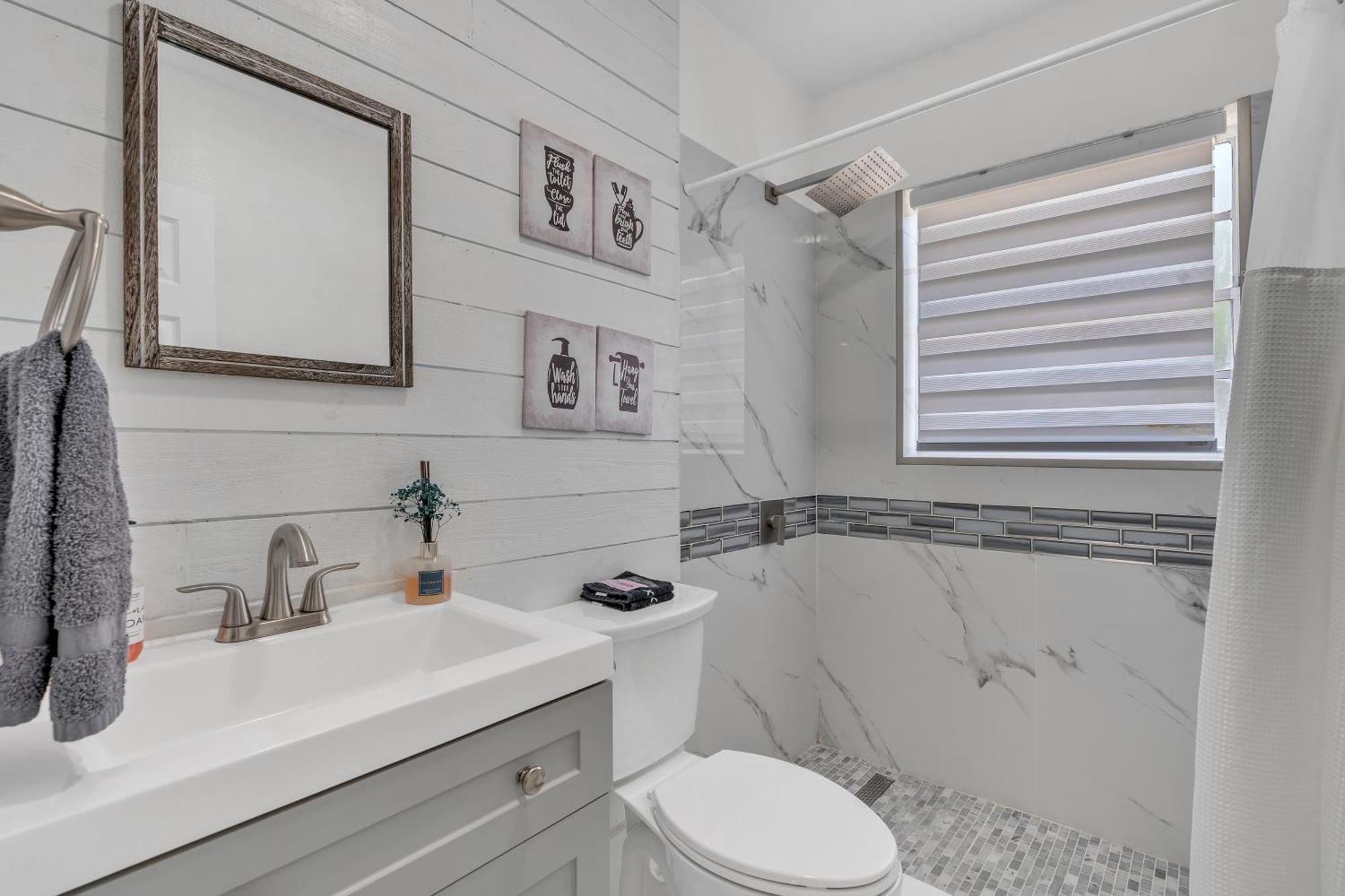 Stunning Modern Home In Tampa With Pool - Just 5 Minutes From Airport! Exteriör bild